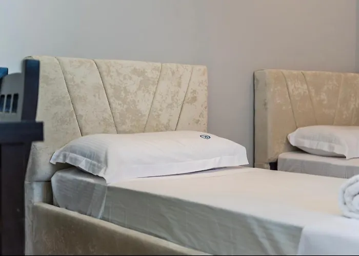 Robert's Apartment Durres